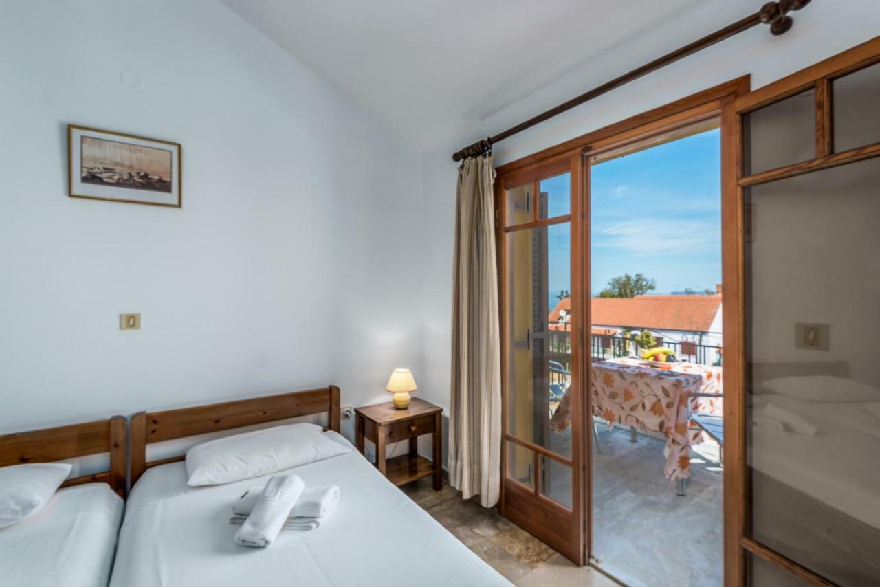 Areti Apartments Poros  Zewnętrze zdjęcie