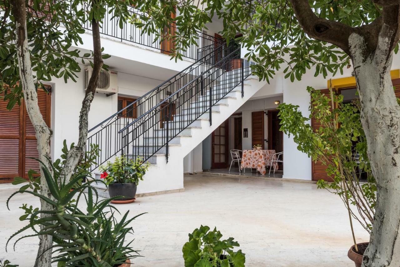 Areti Apartments Poros  Zewnętrze zdjęcie